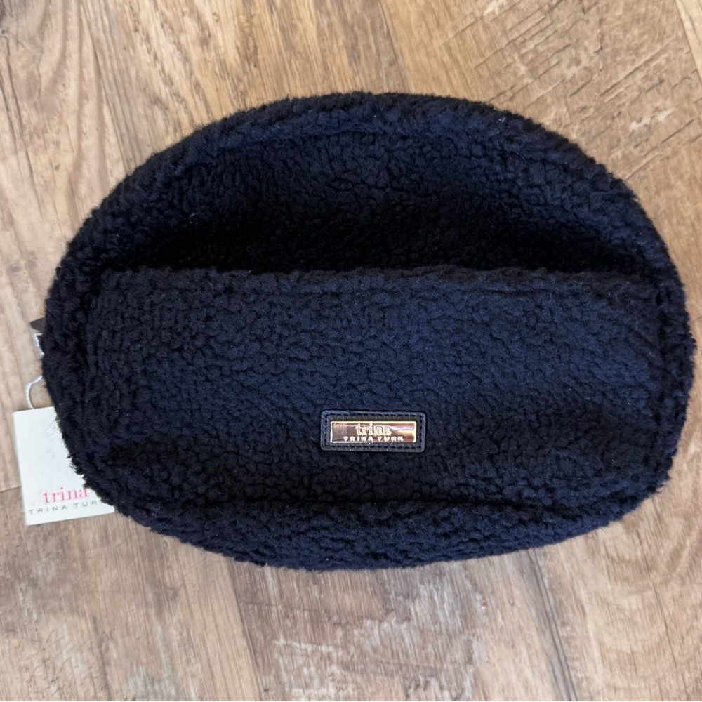 NWT Trina Turk Black Sherpa Zipper Pouch
